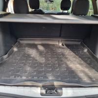 Vasca baule sagomata per Dacia Duster