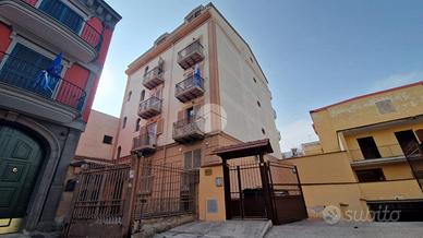 4 LOCALI A FRATTAMAGGIORE