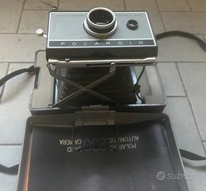 Polaroid 230