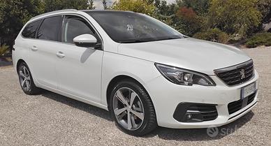 Peugeot 308 BlueHDi 130 S&S SW Allure
