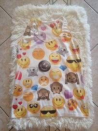 Top donna con emoticons.