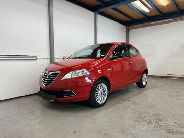 Lancia Ypsilon 1.2 69 CV 5 porte Platinum Ok neo p