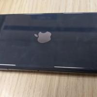 Iphone SE 64 giga perfetto un mese garanzia batt90