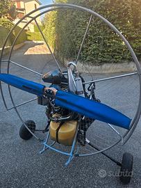 Parapendio a motore
