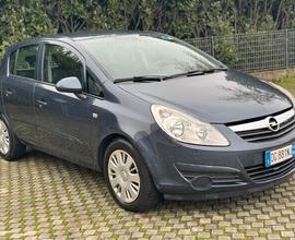 Opel Corsa 1.4 16V 5 porte Cosmo