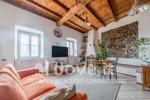 Appartamento di 100 m² con 3 locali e posto auto a