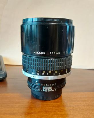 Nikon Nikkor 135 f2