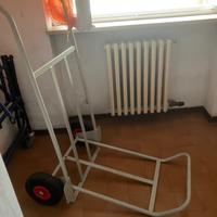 Carrello in acciaio