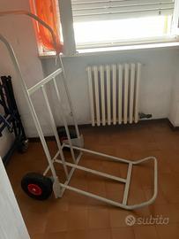 Carrello in acciaio