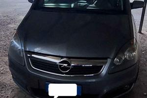 Opel zafira 2005 7 posti