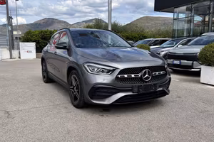 MERCEDES-BENZ GLA 200 d Automatic AMG LINE