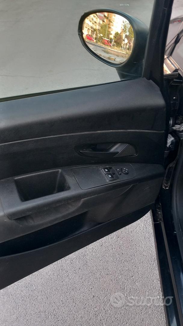 Fiat Grande Punto 2013 photo 2