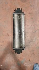 Intercooler 8689260 Opel Vivaro 1.9 Cdti L2H1 F7/E
