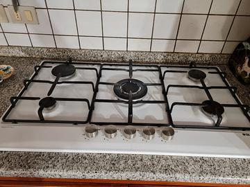 piano cottura a gas 