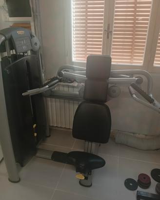 SHOULDER press TECHNOGYM 