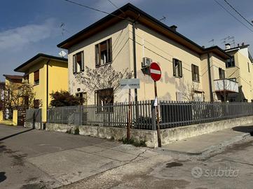 CASA INDIPENDENTE A ROVIGO