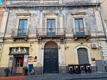 Giarre(C.so Italia) amatoriale palazzetto singolo