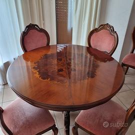 Credenza, tavolo e 6 sedie 