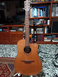 Chitarra acustica