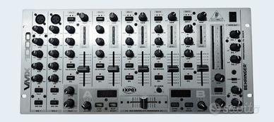 Mixer DJ Behringer VMX1000 con scatola originale
