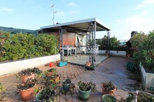 Bicolale con terrazzo ultimo piano