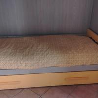 DIVANO LETTO ESTRAIBILE 