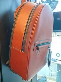 zaino in finta pelle marrone Zara