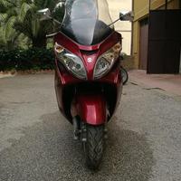 Scooter Suzuki Burgman 400 K7 leggere bene