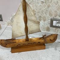 Barca in legno antica lunga45cm x 38 di altezza