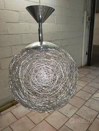 lampadario di design con lampadina