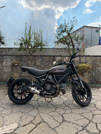 Ducati Scarmbler 800