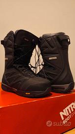 scarponi da snowboard Nitro taglia 41 e 1/3. US. 9
