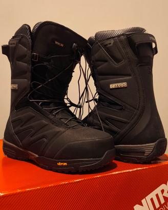 scarponi da snowboard Nitro taglia 41 e 1/3. US. 9
