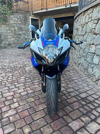 Suzuki Gsxr 750 k7
