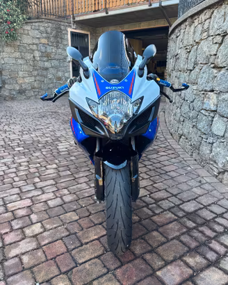 Suzuki Gsxr 750 k7