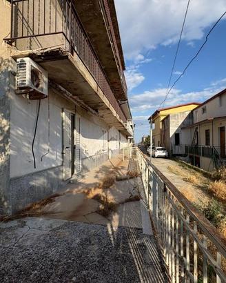 CASA SEMINDIPENDENTE A SELLIA MARINA
