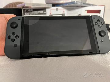 🎮Nintendo switch Oled + 3 giochi - pari al nuovo