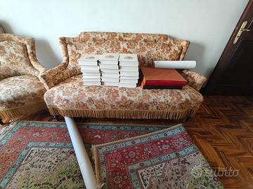 Divano e 3 poltrone coordinate