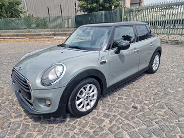 Mini 1.5 Cooper D cambio automatico