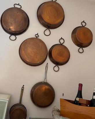 Oggetti in rame artigianali