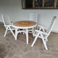 tavolo giardino in plastica con 3 sedie