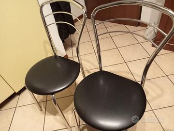 Coppia di sedie cromate