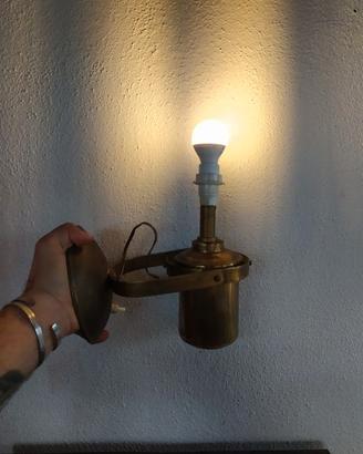 LAMPADA NAVALE VINTAGE IN OTTONE OSCILLANTE
