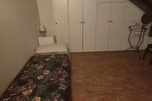 Stanza/ Camera matrimoniale o singola