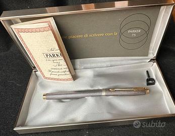 penna stilografica Parker 75 cisellè argento e oro