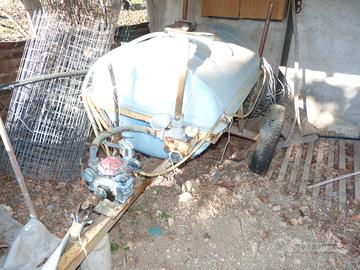 Pompa per trattamenti chimici trainata