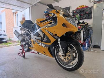 gsx-r 750 ASI 