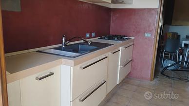 Cucina completa, marca VENETA.