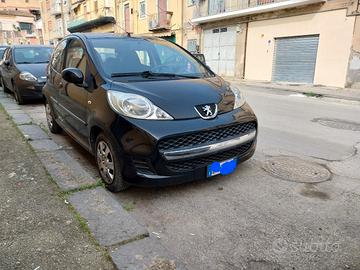 Peugeot 107 5 porte 1.0 benzina 