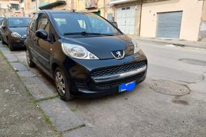 Peugeot 107 5 porte 1.0 benzina 
